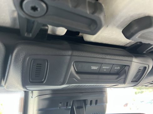 New 2025 Jeep Gladiator Sport image 35