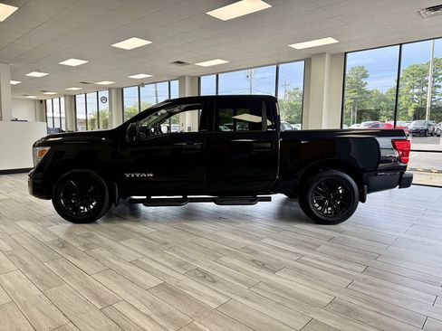 Used 2021 Nissan Titan S w/ S Utility Package RWD image 4