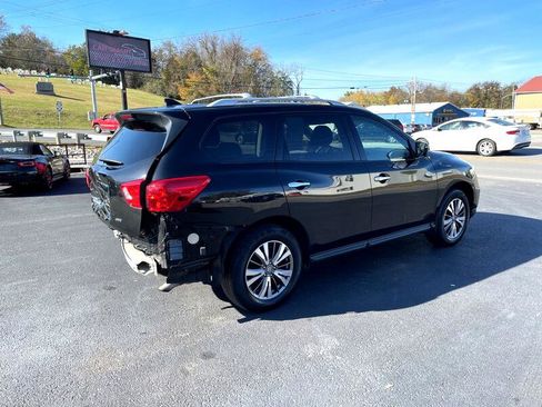 Used 2019 Nissan Pathfinder S image 5