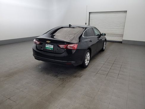 Used 2019 Chevrolet Malibu LT w/ Leather Package FWD image 9