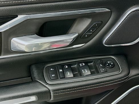 Used 2019 RAM 1500 Laramie image 15