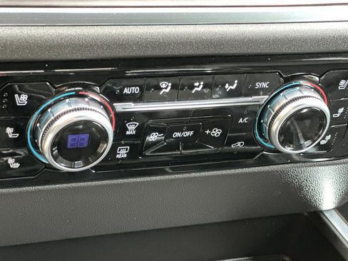 Certified 2023 GMC Sierra 1500 SLT w/ SLT Premium Package image 21