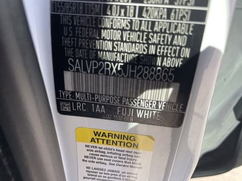 Used 2018 Land Rover Range Rover Evoque SE image 34