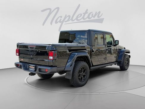 Certified 2022 Jeep Gladiator Sport AWD/4WD image 6