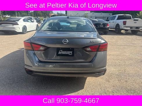 Used 2025 Nissan Altima 2.5 SV FWD image 7