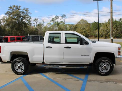 Used 2017 Chevrolet Silverado 2500 W/T image 5