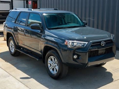 Used 2024 Toyota 4Runner SR5 RWD image 18