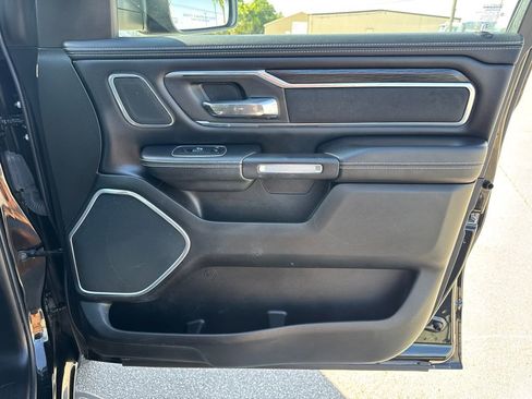 Used 2023 RAM 1500 Laramie AWD/4WD image 19