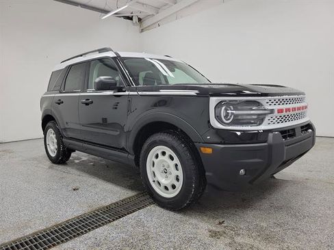 New 2025 Ford Bronco Sport Heritage w/ Convenience Package AWD/4WD image 2