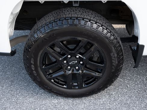 Used 2024 Chevrolet Silverado 1500 RST image 37