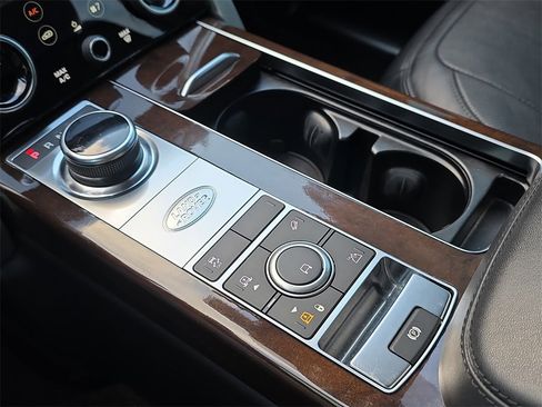 Used 2022 Land Rover Range Rover Westminster Edition image 28