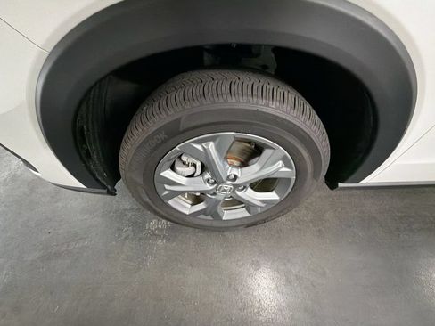 Certified 2026 Honda HR-V LX image 30