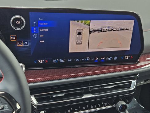 Certified 2024 Chevrolet Traverse RS w/ LPO, Floor Liner Package AWD/4WD image 20