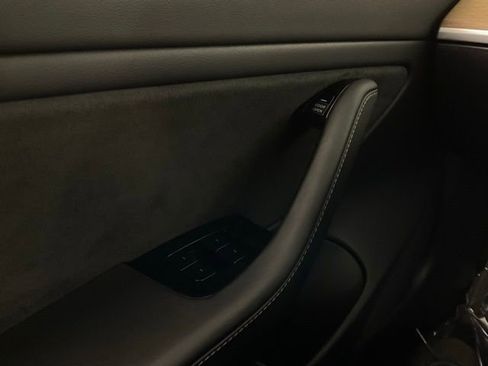 Used 2019 Tesla Model 3 Long Range image 19