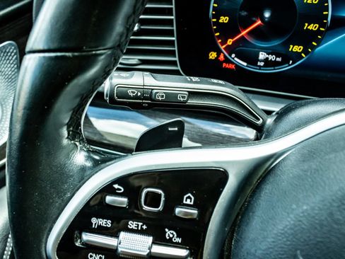 Used 2020 Mercedes-Benz GLE 350 4MATIC w/ AMG Line Exterior image 22