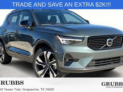 New 2026 Volvo XC40 B4 Plus w/ Protection Package Premier