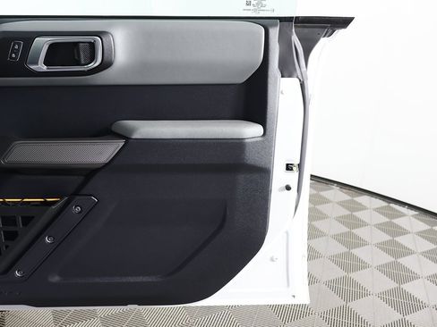 Used 2022 Ford Bronco Badlands image 20