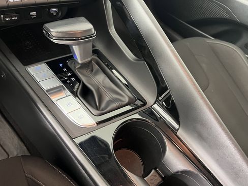 Used 2022 Hyundai Elantra SEL w/ Convenience Package image 29