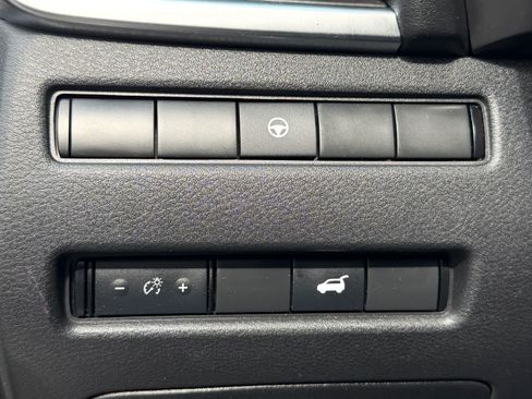 Used 2021 Nissan Rogue SL FWD image 18