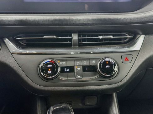 Used 2026 Buick Envista Preferred FWD image 23