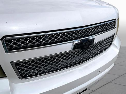 Used 2008 Chevrolet Avalanche LTZ w/ LTZ Preferred Equipment Group RWD image 30