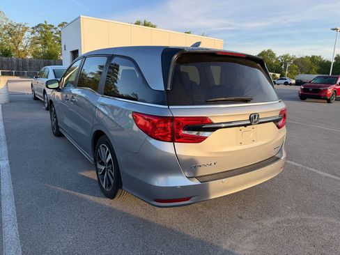 Used 2024 Honda Odyssey Touring image 3