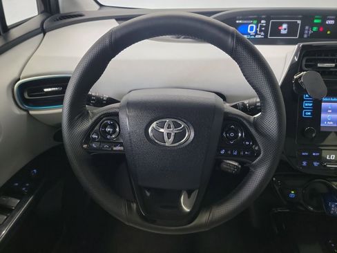Used 2019 Toyota Prius XLE AWD/4WD image 17