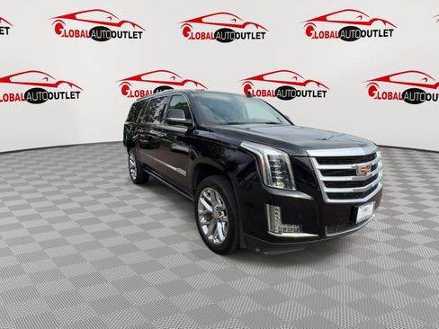 Used 2019 Cadillac Escalade ESV Premium Luxury RWD image 2