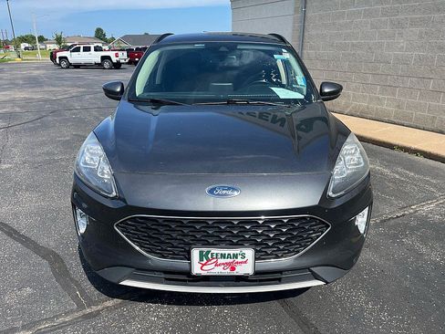 Used 2020 Ford Escape Titanium AWD/4WD image 3