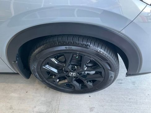 Certified 2025 Honda HR-V Sport image 27