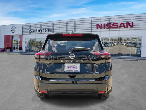 New 2026 Nissan Rogue SV FWD image 6