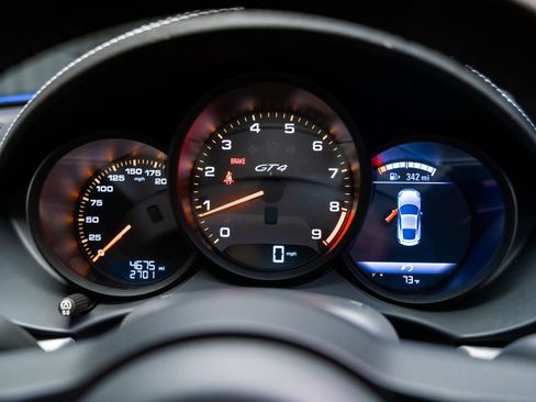 Used 2021 Porsche 718 Cayman GT4 RWD image 44