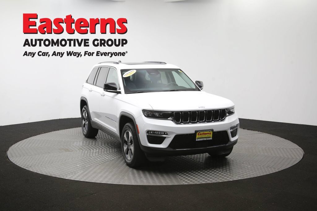 Used 2023 Jeep Grand Cherokee 4WD 4xe image 59