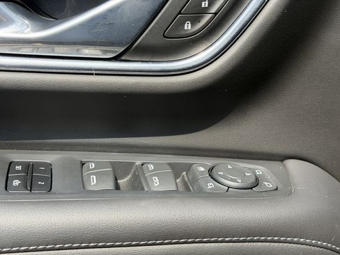 Used 2021 Chevrolet Tahoe Z71 w/ Luxury Package image 19