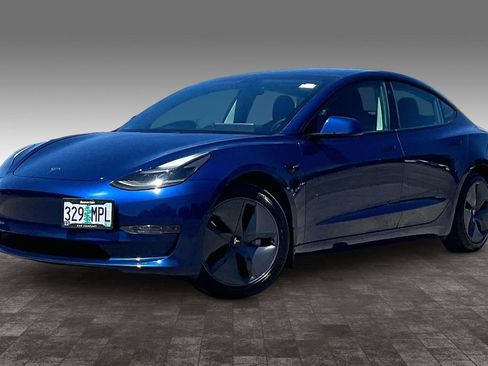 Used 2021 Tesla Model 3 Standard Range Plus RWD image 2