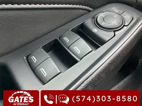 Used 2023 Chevrolet Traverse LT FWD image 25