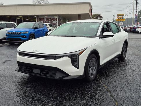 Used 2025 Kia K4 LX image 6