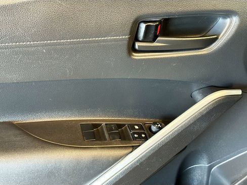 Used 2024 Toyota Corolla Cross AWD Hybrid image 15