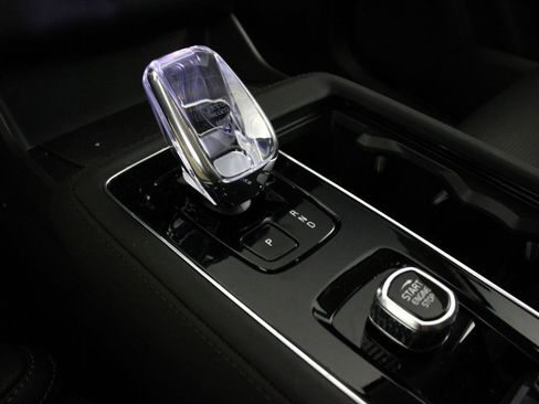 New 2025 Volvo XC90 B6 Ultra image 7