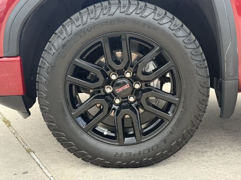 Used 2021 GMC Sierra 1500 Elevation RWD image 12