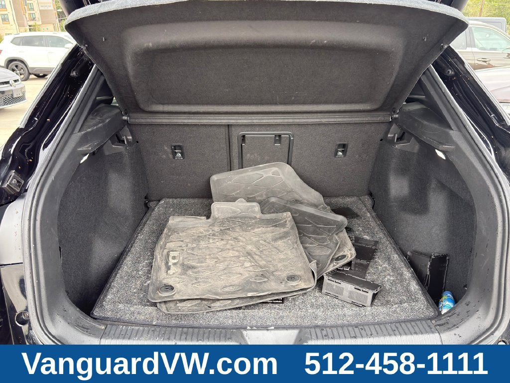 Used 2023 Volkswagen ID.4 Pro S Plus AWD/4WD image 9