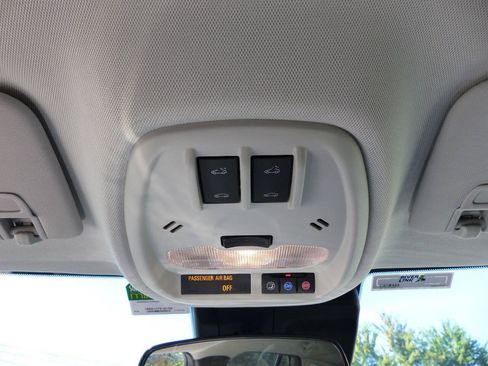 Used 2026 Chevrolet Trax ACTIV w/ Sunroof Package FWD image 35