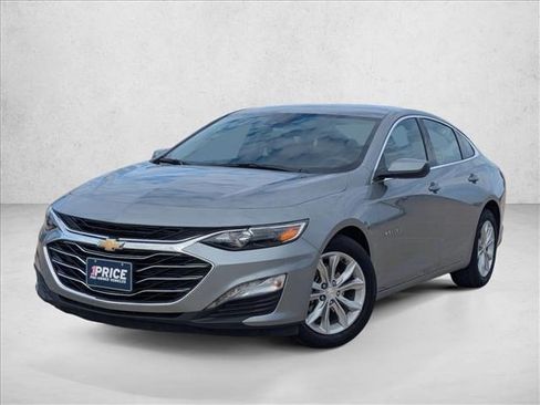Used 2025 Chevrolet Malibu LT FWD image 1