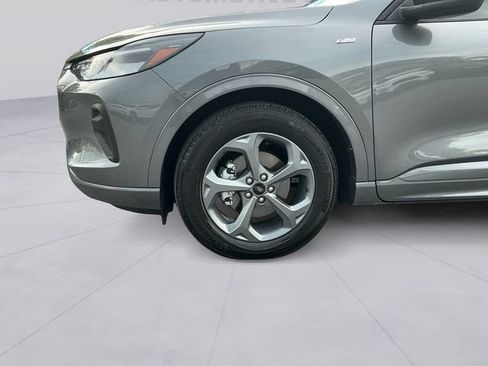 Certified 2023 Ford Escape ST-Line w/ Tech Pack #1 AWD/4WD image 9