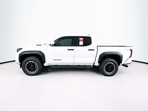 New 2025 Toyota Tacoma TRD Off-Road image 5