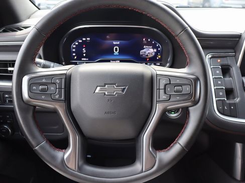 Used 2024 Chevrolet Suburban RST w/ Luxury Package image 5