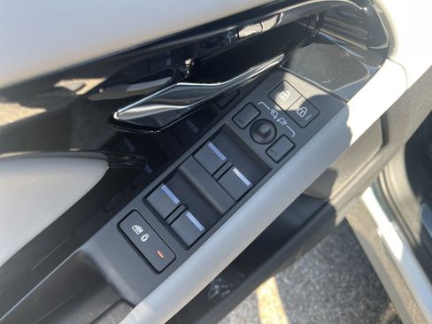 New 2026 Land Rover Range Rover Evoque Dynamic SE image 21