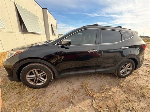 Used 2018 Hyundai Santa Fe Sport image 4