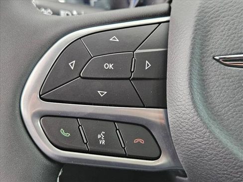 New 2026 Chrysler Pacifica Limited FWD image 14