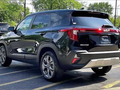 Used 2025 Kia Seltos LX AWD/4WD image 13